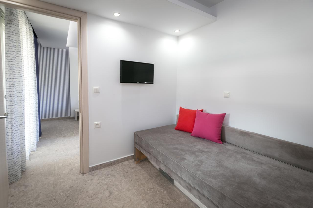 The Elegant Apartments Potos Exterior photo