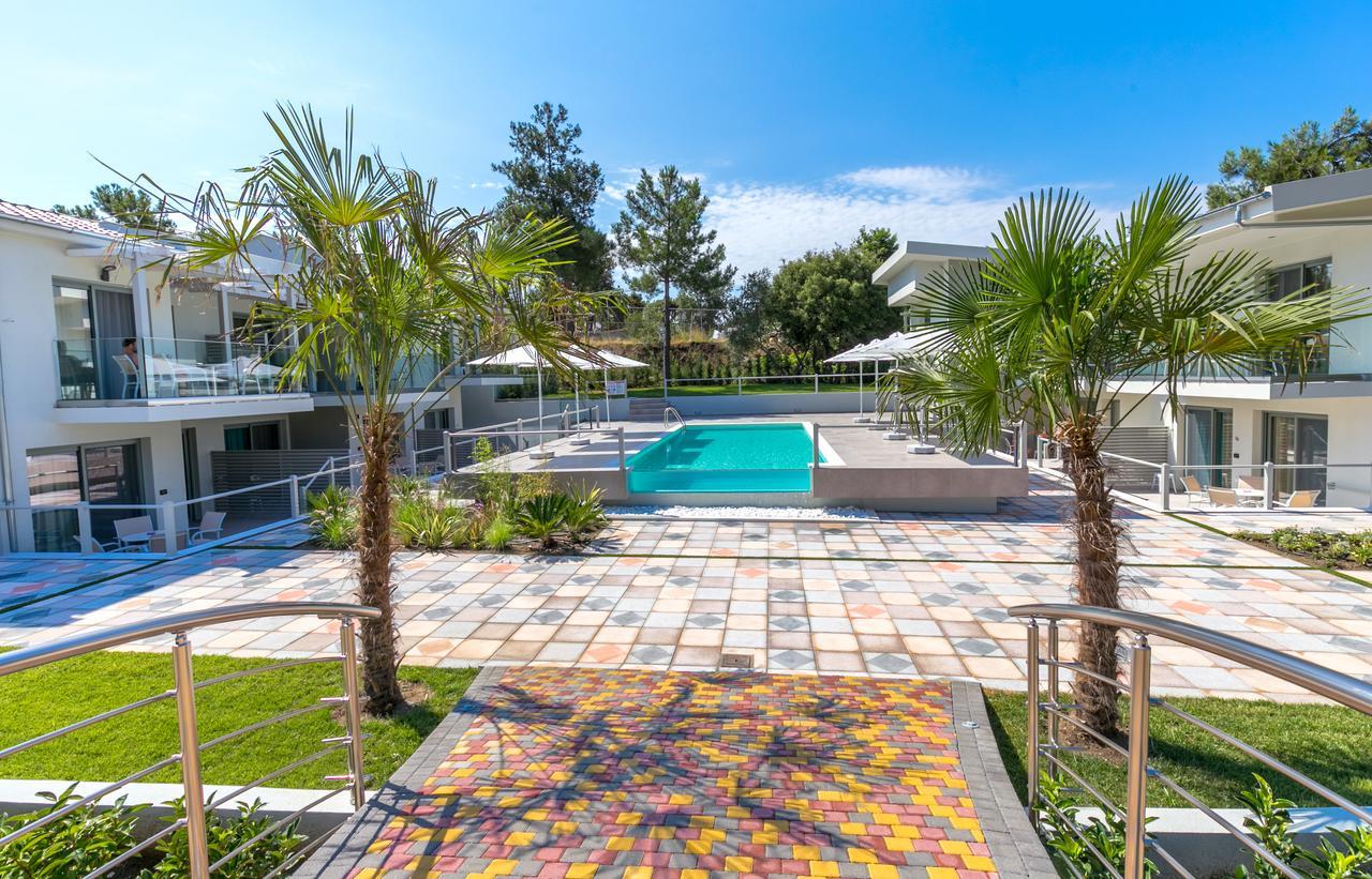 The Elegant Apartments Potos Exterior photo